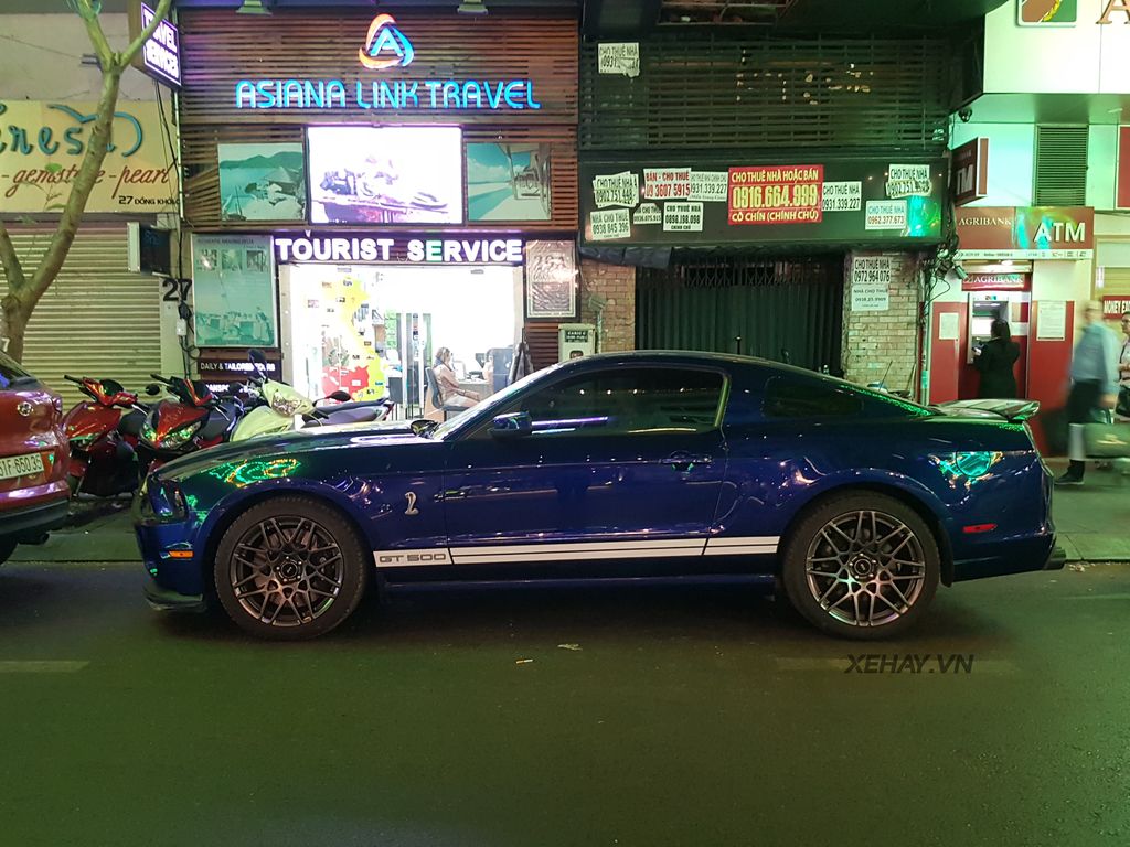 TP.HCM: Bắt gặp Ford Mustang Shelby GT500 2013 độc nhất Việt Nam dạo phố đêm