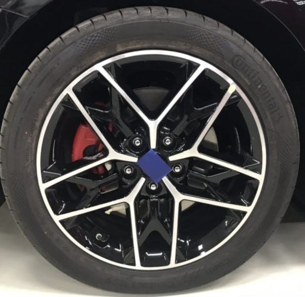 Kia Optima nâng cấp mới đã về tới đại lý, xe không có nhiều thay đổi