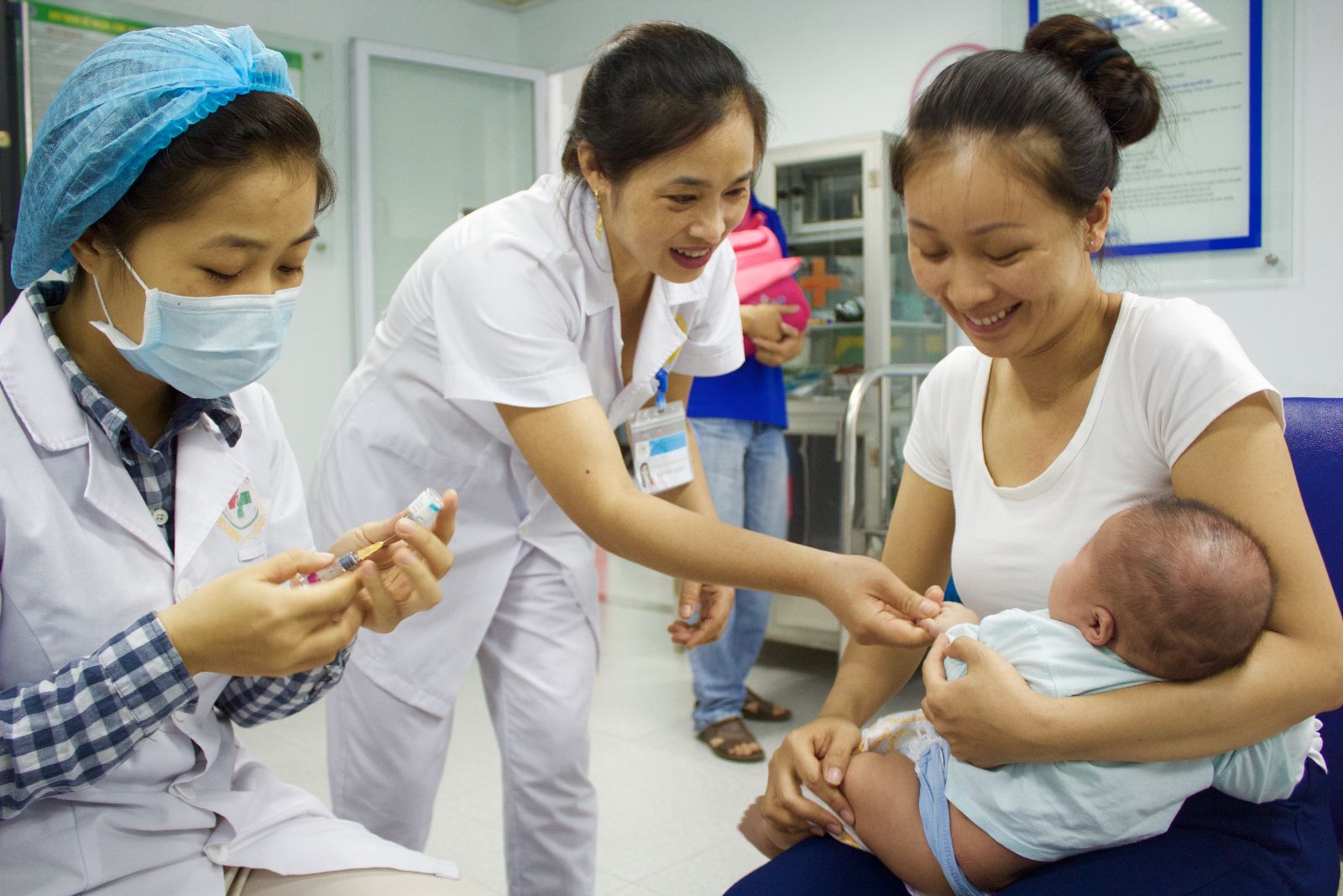 Tẩy chay vắc-xin, cái giá phải trả rất đắt - Kỳ 2: Cần ngăn chặn những thông tin sai lệch