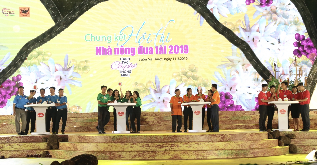 Các đơn vị hăng hái đua nhau tranh tài tại vòng chung kết hội thi “Nhà nông đua tài 2019”