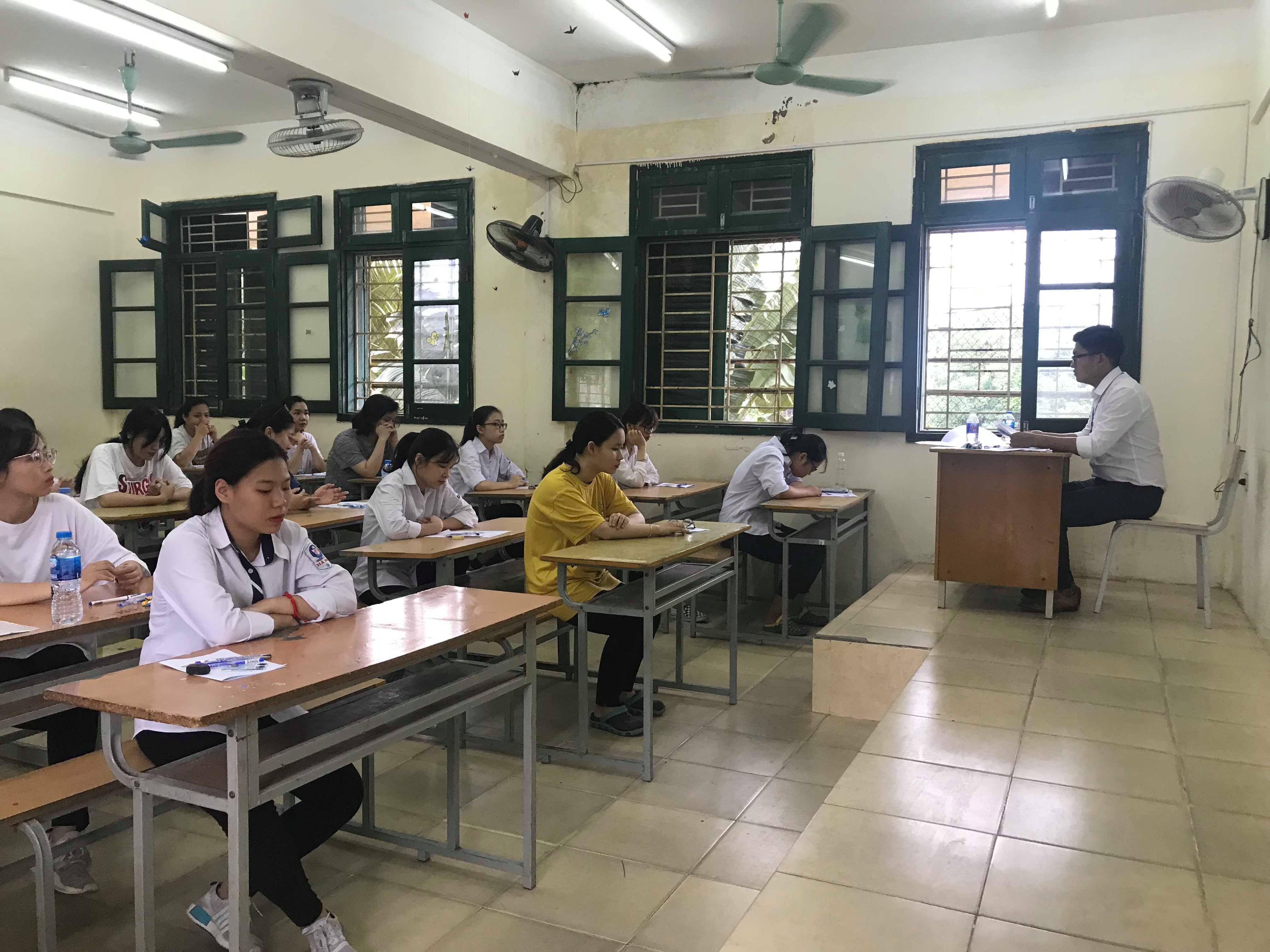 ĐH Sư phạm Hà Nội không tuyển thí sinh bị dị tật, dị hình