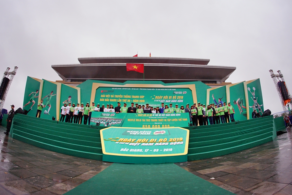 Nối dài hành trình 25 năm “tiếp lửa” nhà vô địch