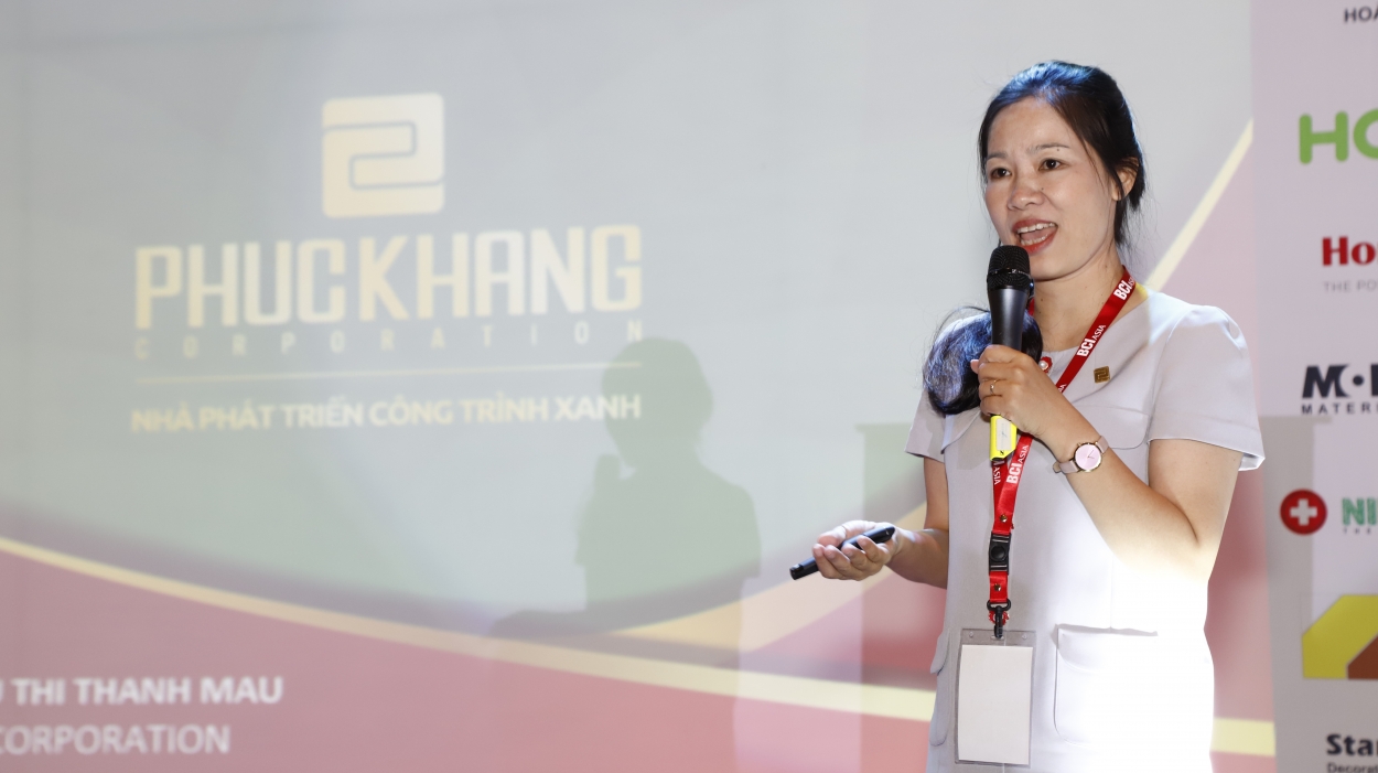 Ts.KTS Lê Thị Hồng Na trình bày tại sự kiện