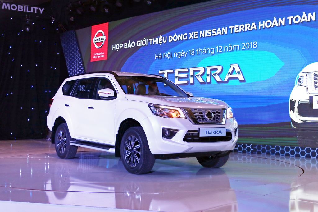 Tăng sức cạnh tranh, Nissan Terra tại Việt Nam giảm giá đến 29 triệu đồng