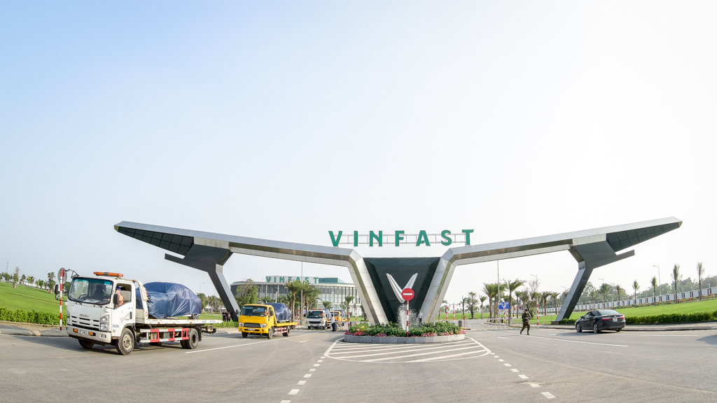 VinFast đưa 115 xe đi 14 nước ở 4 châu kiểm thử chất lượng