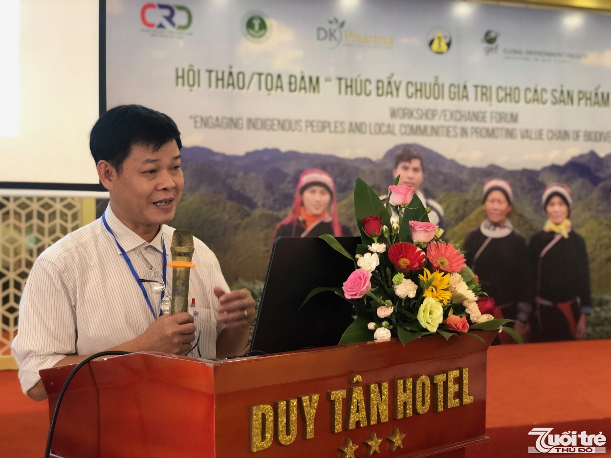 PGS.TS. Trần Văn Ơn, PGĐ Trung tâm Nghiên cứu và Phát triển Cây thuốc Dân tộc Cổ truyền, Cố vấn Chương trình OCOP Quốc gia phát biểu tại buổi tọa đàm