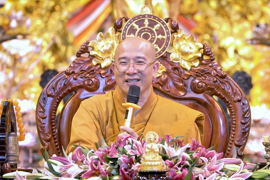 Ngân hàng mở tài khoản cho chùa Ba Vàng có đúng luật?