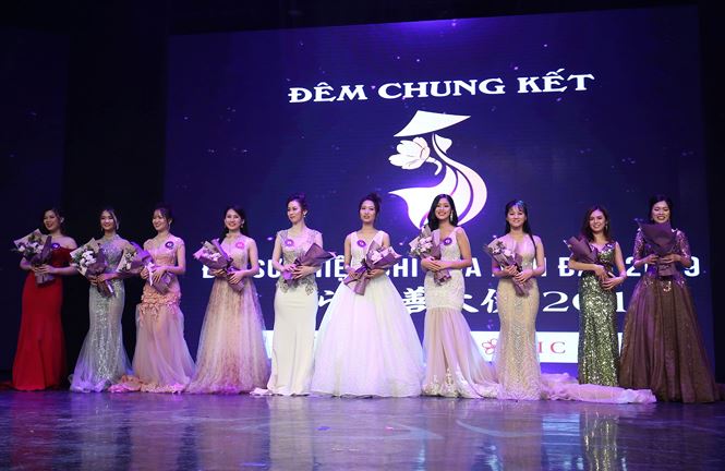 Xướng tên hai Đại sứ Thiện chí Hoa Anh đào năm 2019