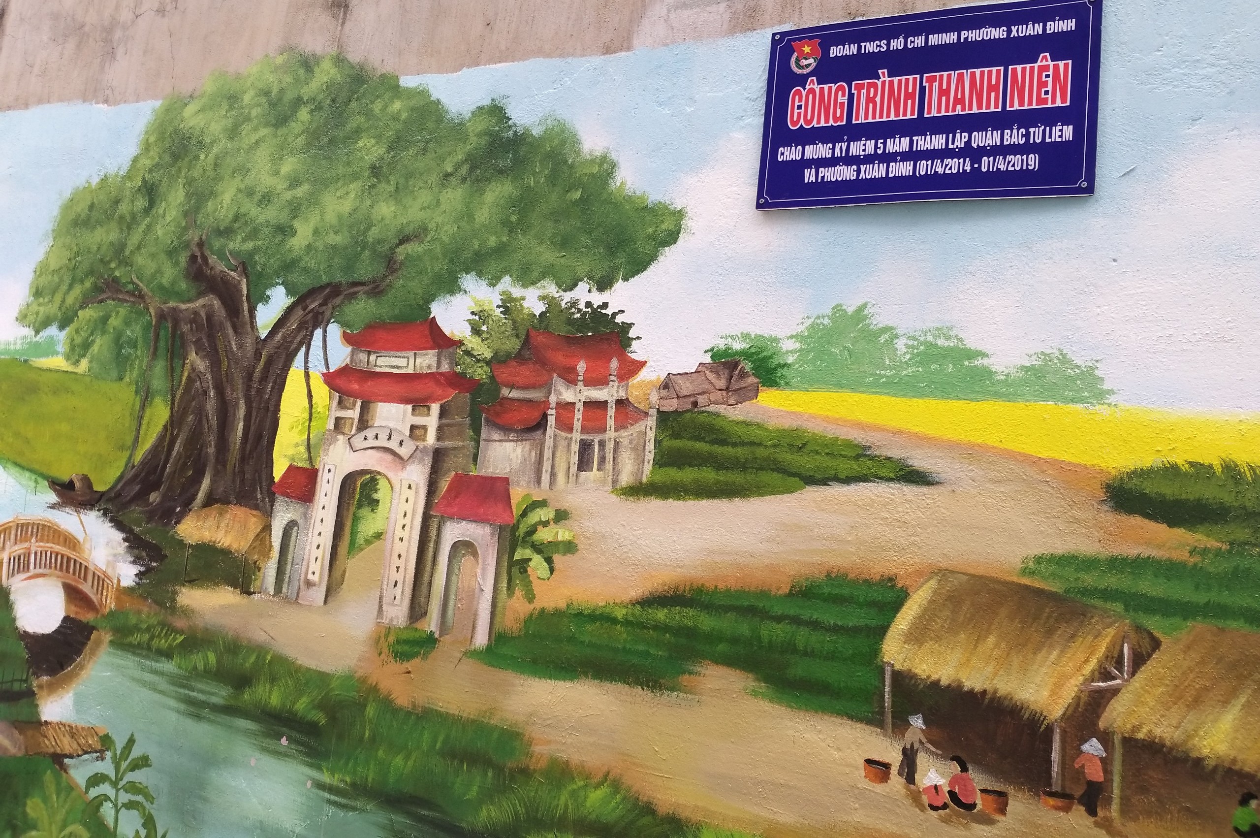 Tranh tường bích họa của thanh niên phường Xuân Đỉnh