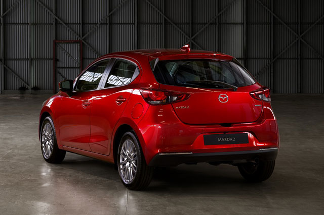 Mazda 2 facelift được nâng cấp nhẹ.