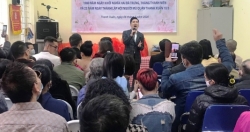 Ca sĩ Quang Hà hát tặng người khiếm thị