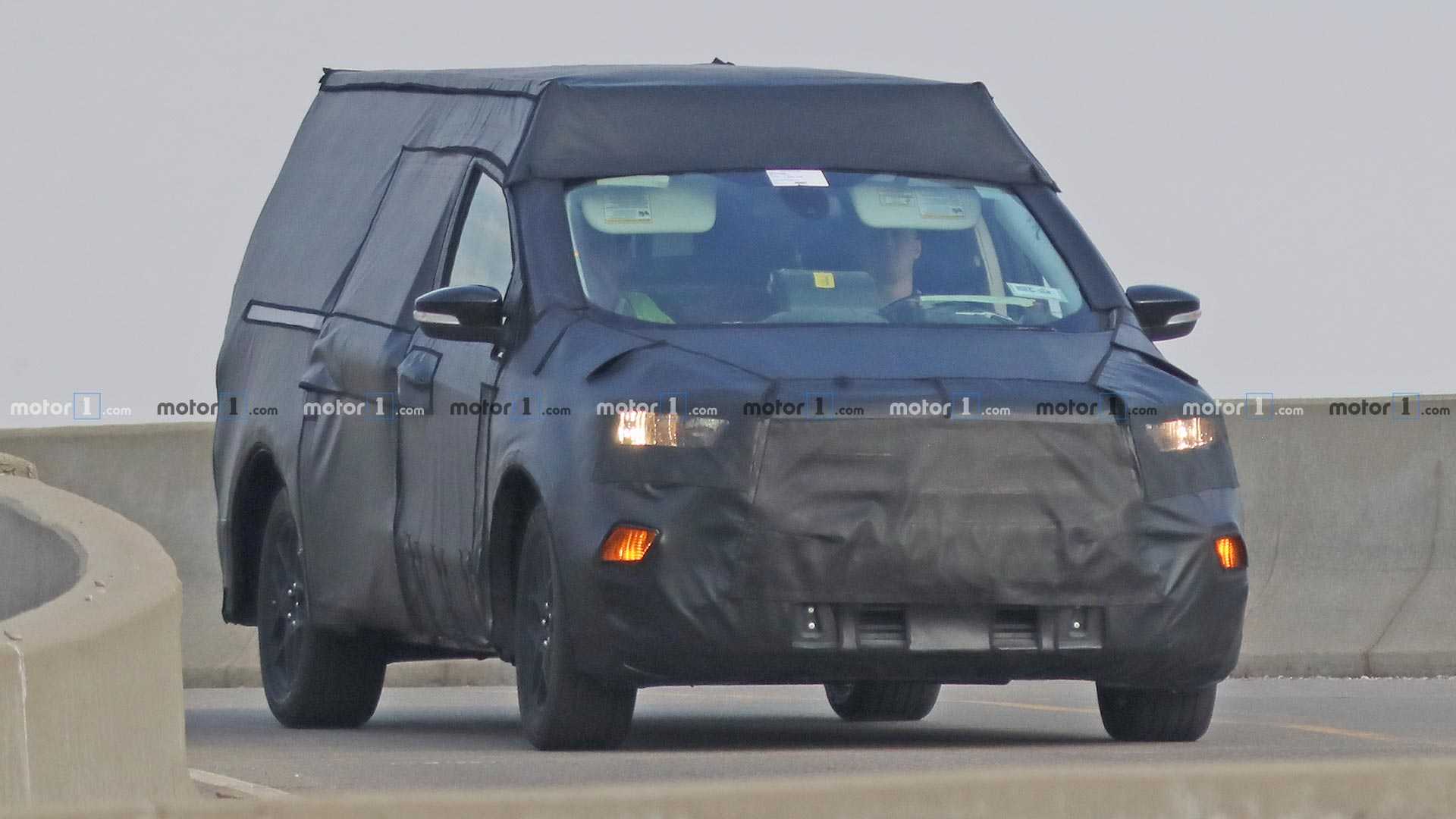 Ford sắp cho ra mắt một mẫu bán tải mới rẻ hơn Ranger