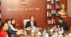 Bộ trưởng Bộ GD&ĐT làm việc trực tuyến với Đại sứ Hoa Kỳ tại Việt Nam