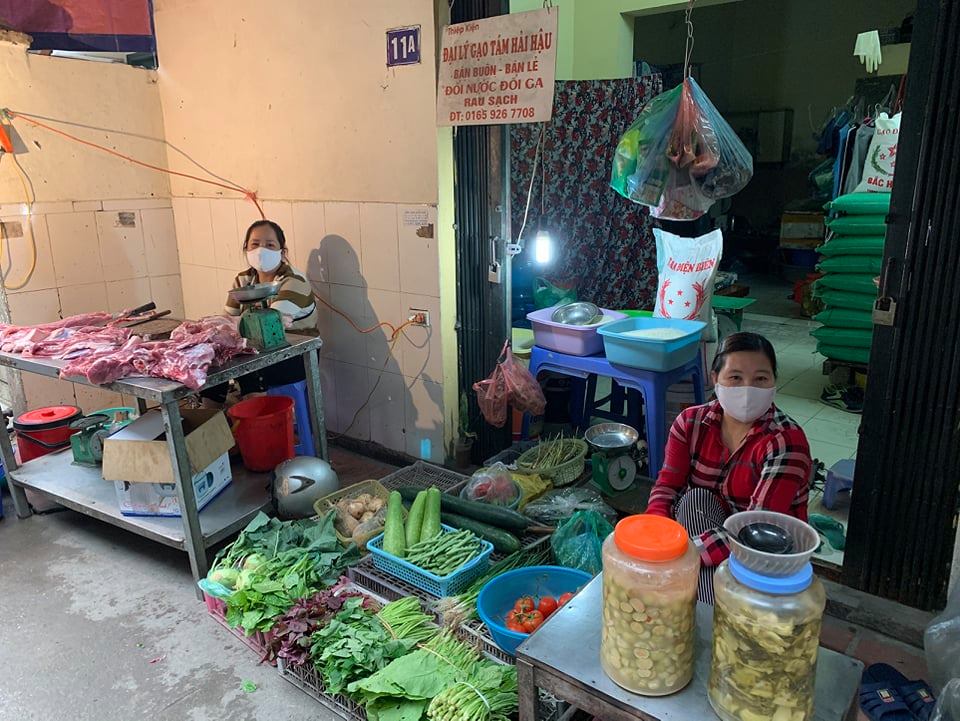 Ngày đầu thực hiện bắt buộc đeo khẩu trang nơi công cộng: Đa số người dân đã chấp hành