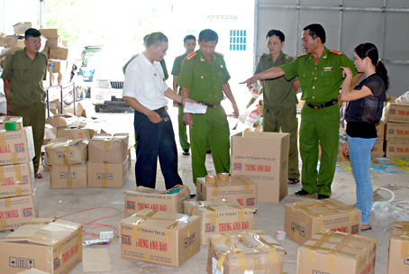 Hàng loạt nhãn hàng thức ăn chăn nuôi bị “tuýt còi” vì kém chất lượng