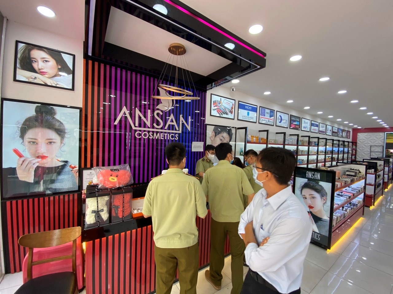 TP HCM: Hệ thống Ansan Cosmetics có dấu hiệu kinh doanh mỹ phẩm giả?