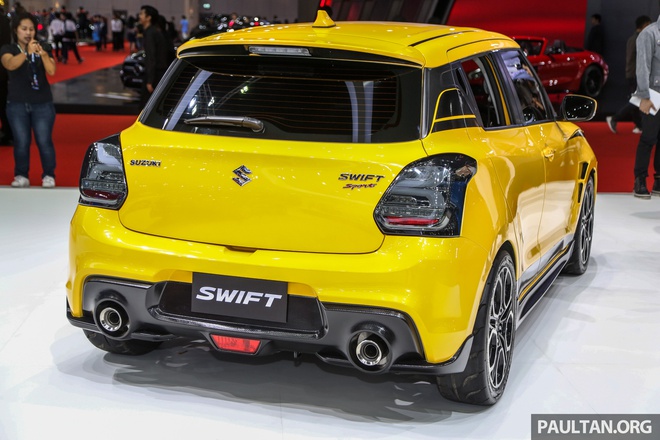 Suzuki Swift Sport Hybrid 2020 mang nét thể thao và hầm hố hơn so với phiên bản tiêu chuẩn.