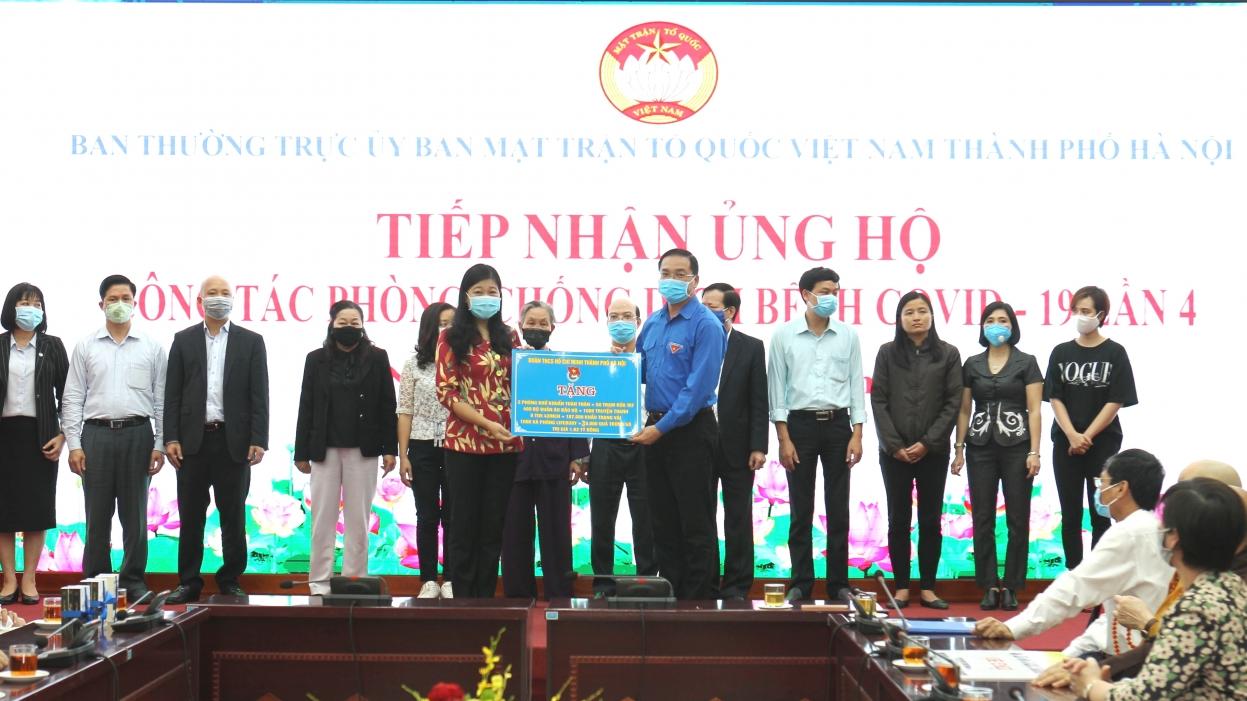 Mặt trận Tổ quốc Việt Nam thành phố Hà Nội tiếp nhận ủng hộ phòng, chống dịch Covid-19 đợt 4