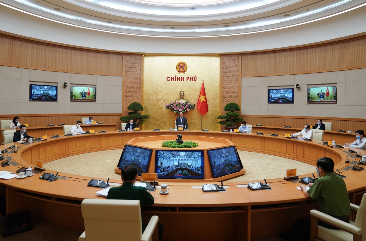 Thủ tướng Chính phủ Nguyễn Xuân Phúc chủ trì cuộc họp trực tuyến với 5 địa phương lớn diễn ra ngày 29/3