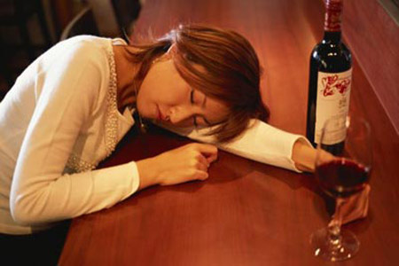 Con gái “nát” rượu và hậu quả khôn lường