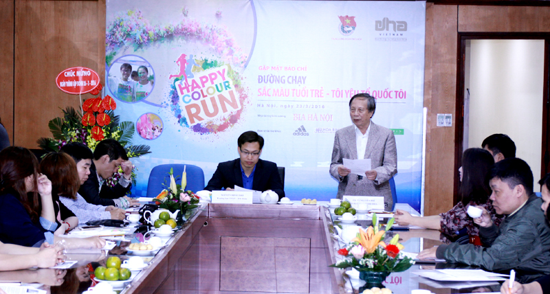 Đường chạy “ Sắc màu tuổi trẻ - Tôi yêu Tổ quốc tôi” Happy Colour Run 2016