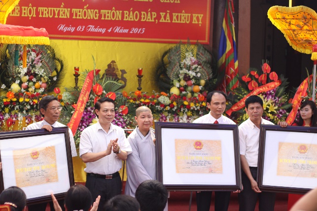 Đình – Miếu – Chùa thôn Báo Đáp chính thức xếp hạng vào di tích lịch sử văn hóa cấp Thành phố