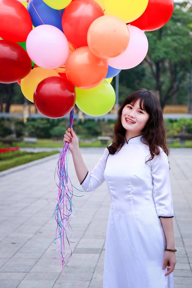 Tạ Hà Linh (học sinh lớp 12 A10, trường THPT Trần Nhân Tông, quận Hai Bà Trưng, Hà Nội): Sẽ bầu cho những đại biểu trẻ