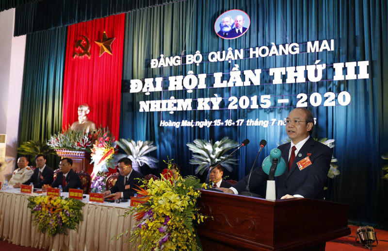 Đồng chí Nguyễn Đức Vinh tái cử chức Bí thư Quận ủy Hoàng Mai