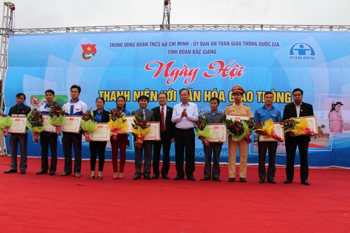 Ngày hội Thanh niên với văn hóa giao thông
