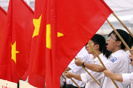 Thực hiện nghiêm việc hát Quốc ca trong lễ chào cờ đầu tuần