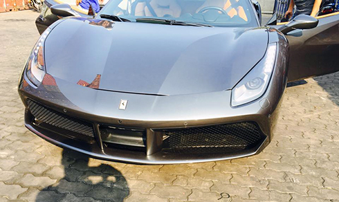Cận cảnh siêu xe Ferrari 488 GTB vừa 'cập bến' Việt Nam - ảnh 1