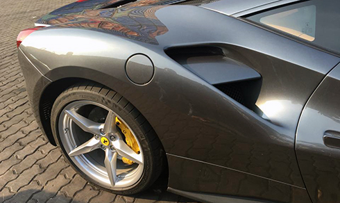Cận cảnh siêu xe Ferrari 488 GTB vừa 'cập bến' Việt Nam - ảnh 3