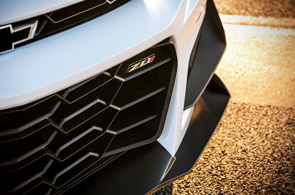 Chevrolet Camaro ZL1 1LE 2018 đầu tiên sẽ 