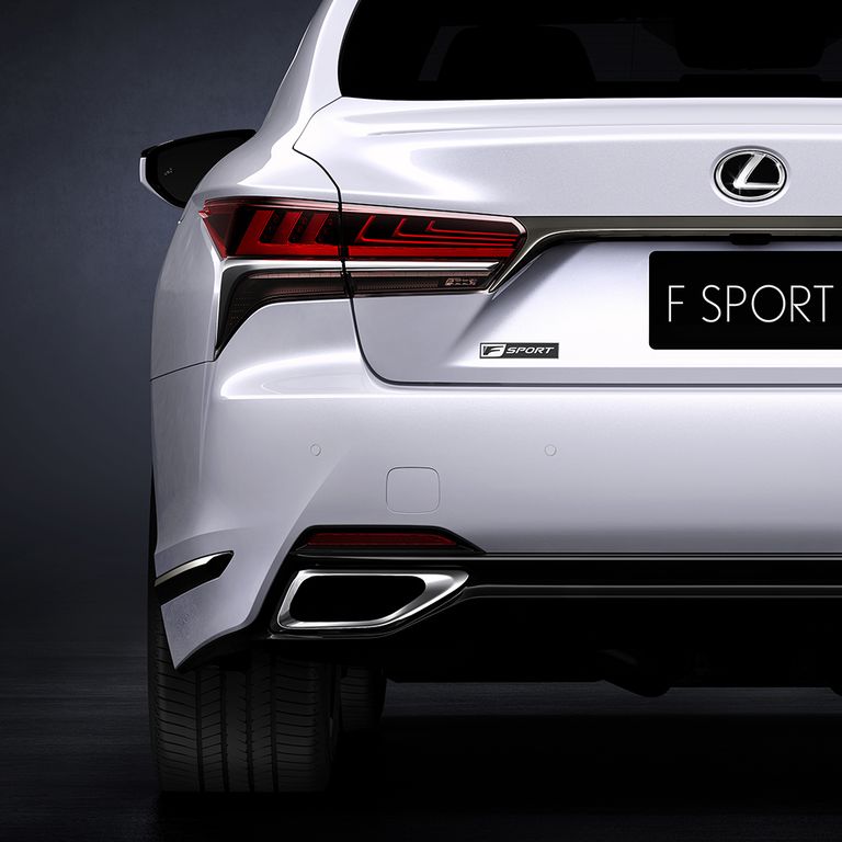 Lexus LS 500 F Sport hoàn toàn mới thẳng tiến Triển lãm New York Auto Show