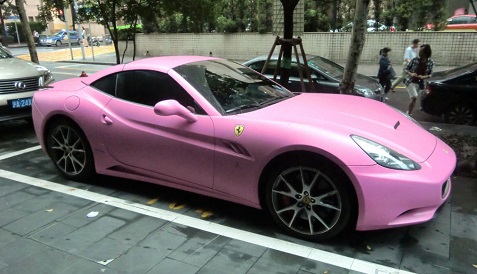Ferrari không cho phép các chủ sở hữu sơn màu hồng cho những chiếc xe của hãng