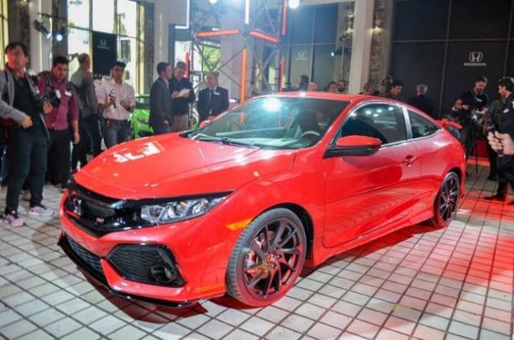 Công bố chi tiết thông tin về Honda Civic Si sedan và coupe 2018