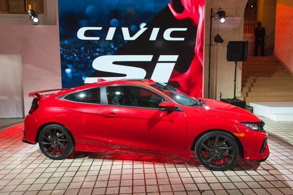 Công bố chi tiết thông tin về Honda Civic Si sedan và coupe 2018