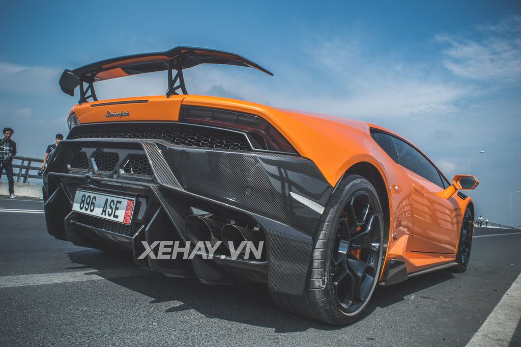 Lamborghini Huracan Novara độc nhất Việt Nam về Long An 