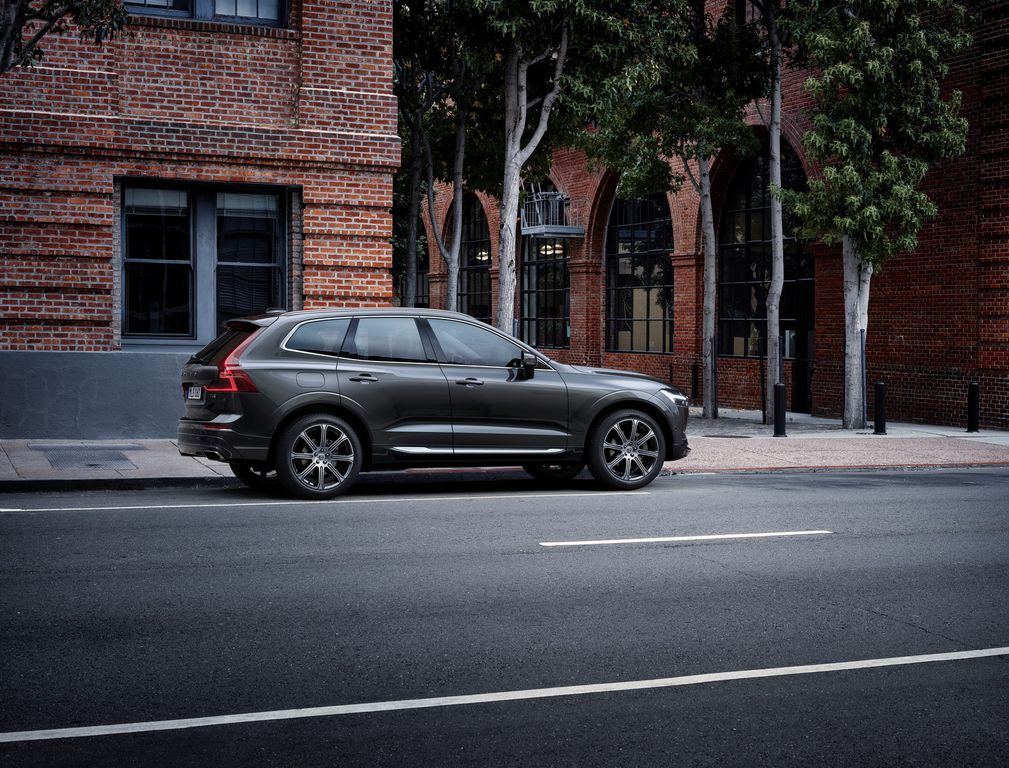 Volvo XC60 hoàn toàn mới có giá từ 1,048 tỷ VNĐ tại Anh