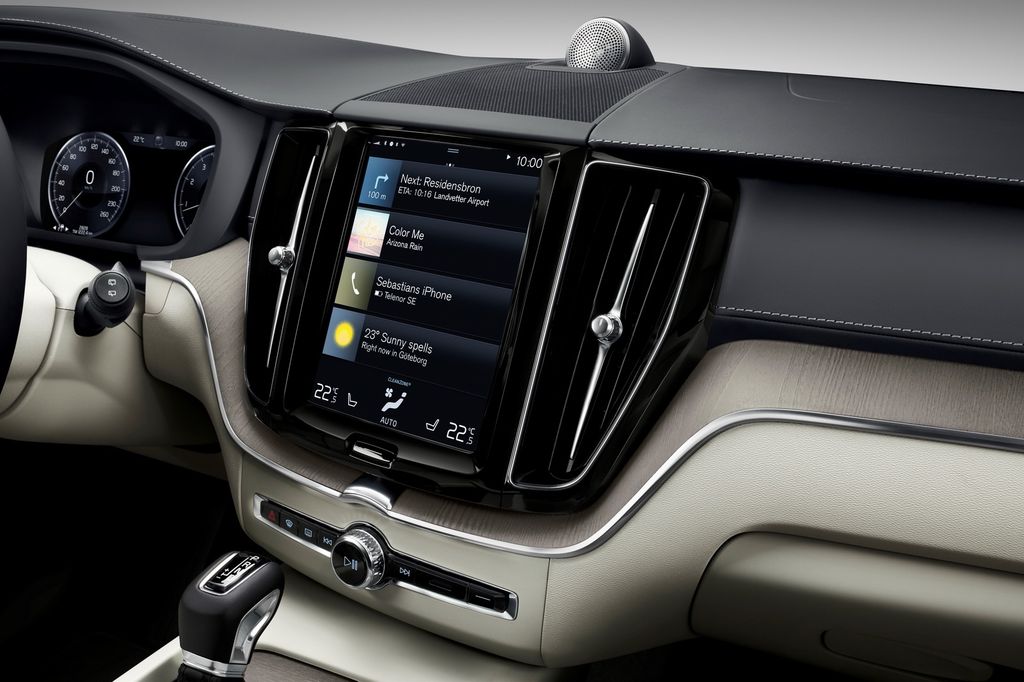 Volvo XC60 hoàn toàn mới có giá từ 1,048 tỷ VNĐ tại Anh