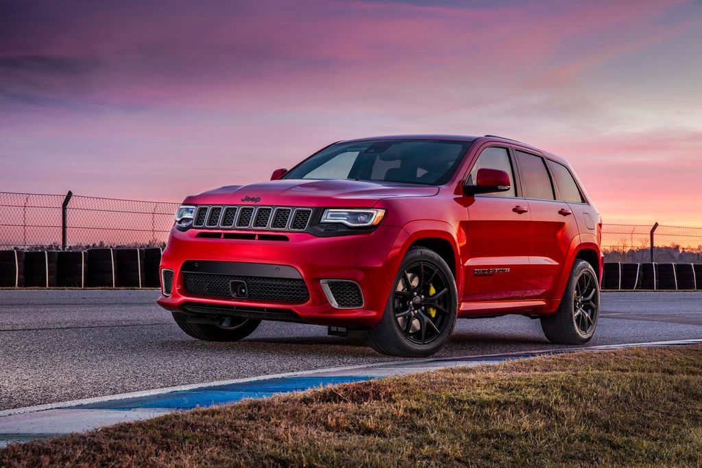 Jeep Grand Cherokee Trackhawk mạnh 707 mã lực, dẫn động 4 bánh