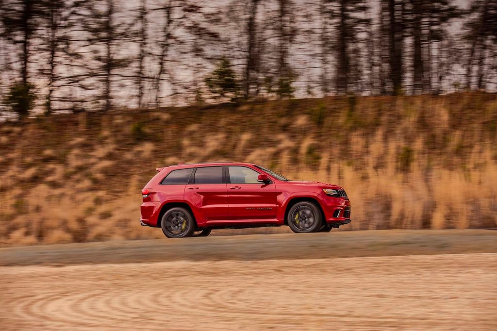Jeep Grand Cherokee Trackhawk mạnh 707 mã lực, dẫn động 4 bánh