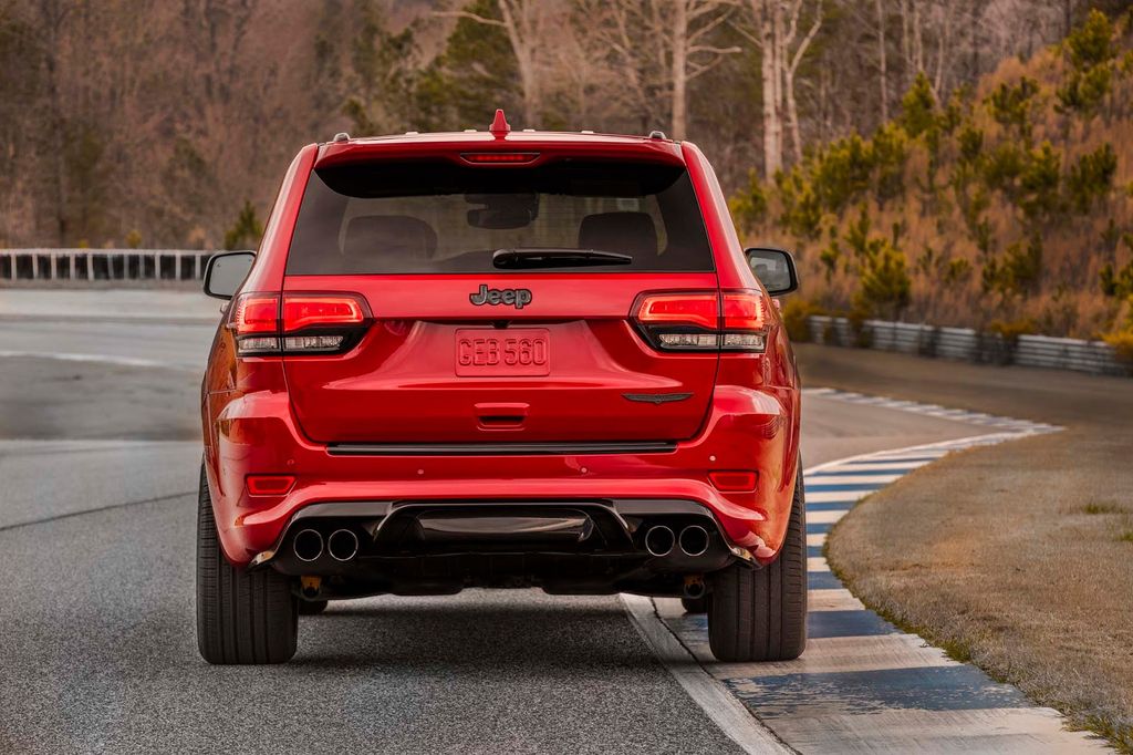 Jeep Grand Cherokee Trackhawk mạnh 707 mã lực, dẫn động 4 bánh