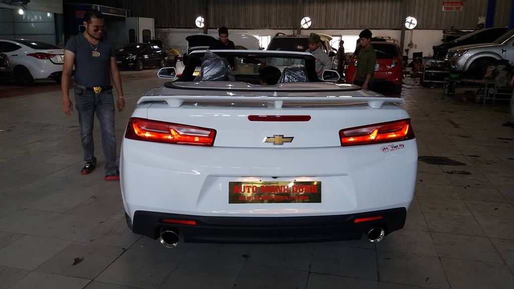 Chevrolet Camaro 2017 mui mềm đầu tiên về Việt Nam
