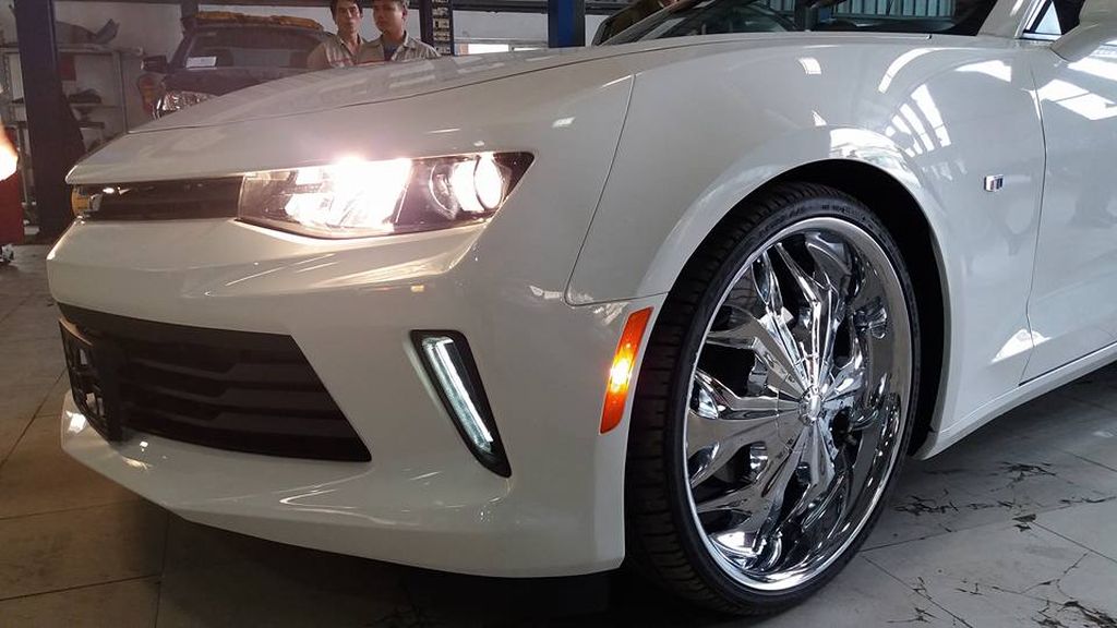 Chevrolet Camaro 2017 mui mềm đầu tiên về Việt Nam