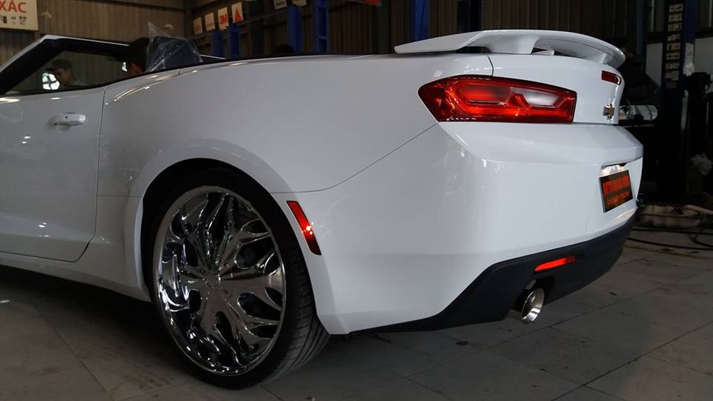 Chevrolet Camaro 2017 mui mềm đầu tiên về Việt Nam