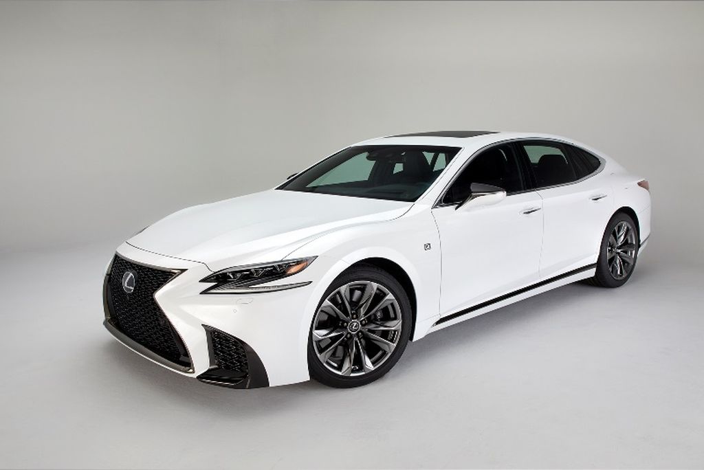 Chi tiết Lexus LS 500 F Sport vừa ra mắt tại Triển lãm ô tô Quốc tế New York