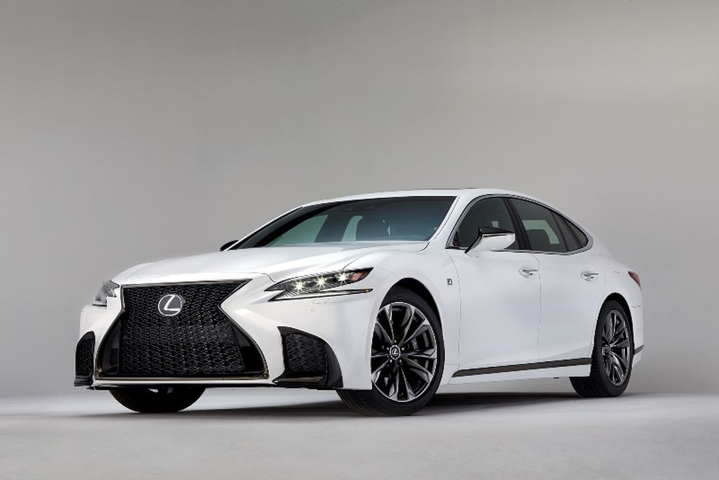 Chi tiết Lexus LS 500 F Sport vừa ra mắt tại Triển lãm ô tô Quốc tế New York