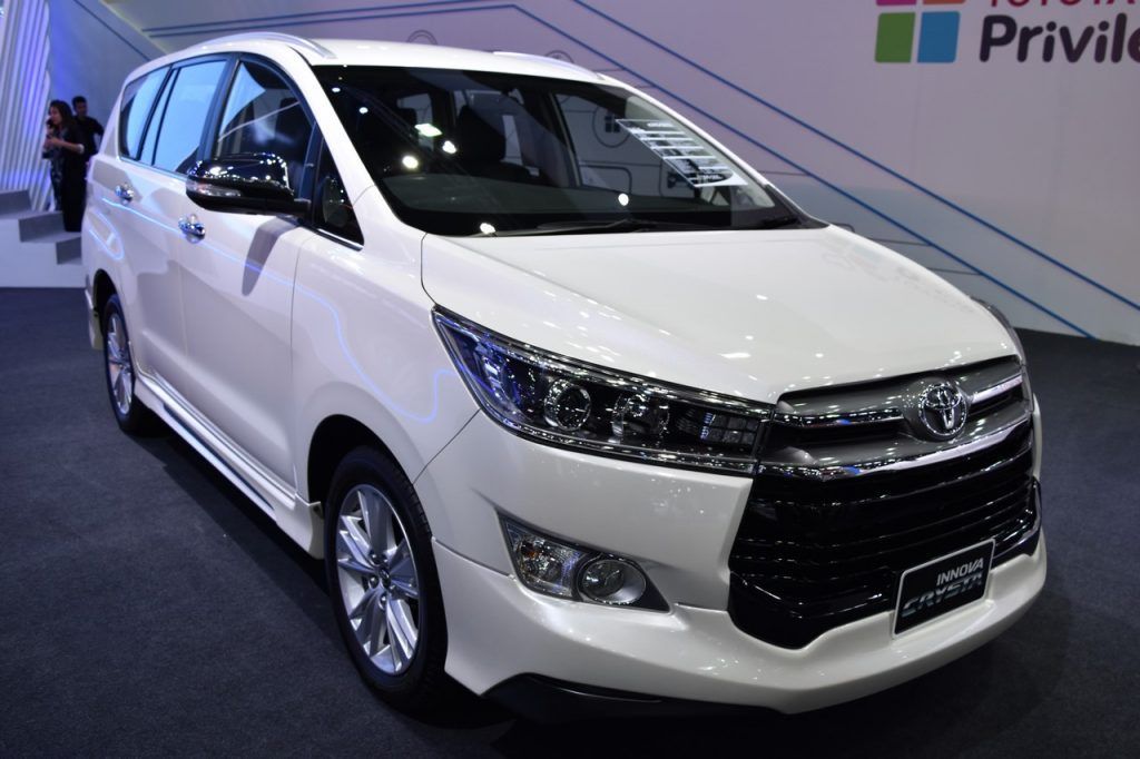Chi tiết Toyota Innova Crysta trưng bày tại Triển lãm ô tô BIMS 2017
