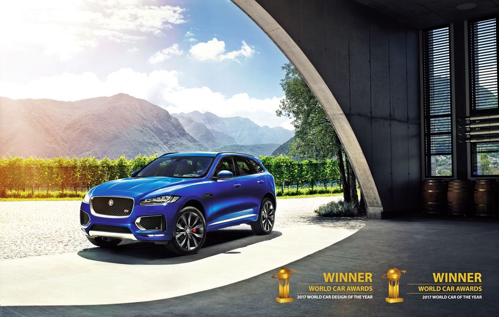 Jaguar F-Pace là mẫu xe đẹp nhất và tốt nhất thế giới năm 2017